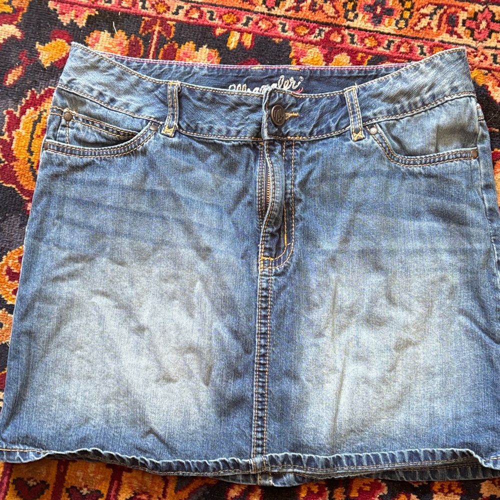 4 for $20
Wrangler Blue Denim Mini Skirt